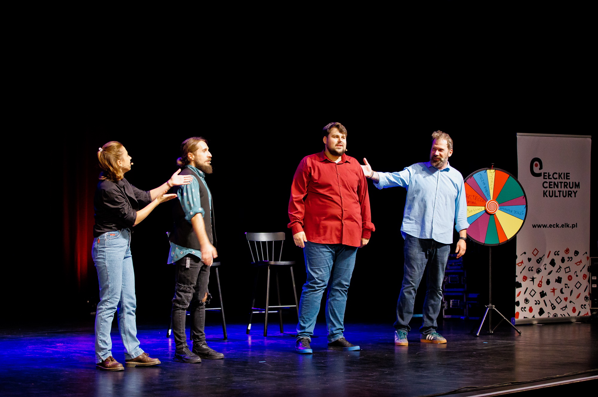 Fotorelacja ze spektaklu ”Publiczność rządzi” w ramach Czwartej Ściany – Teatr bez krindżu